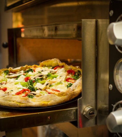 Pizza Pizza Oven Cook Italian  - Berthold_Photography / Pixabay
