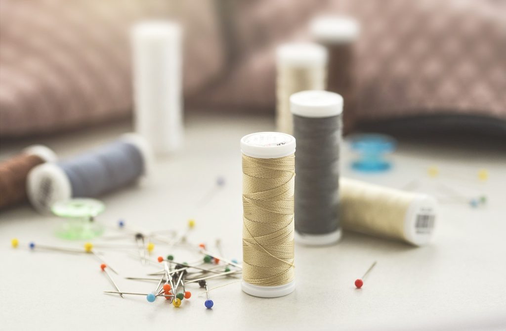 Sewing Thread Craft Sew Textile  - monicore / Pixabay