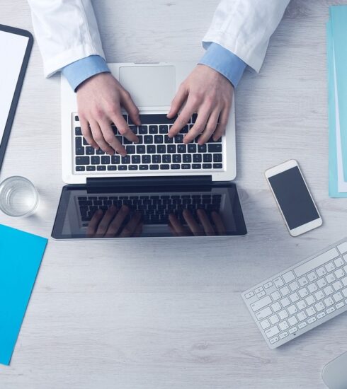 computer, business, typing, keyboard, laptop, doctor, medical care, desk, doctor, doctor, doctor, doctor, doctor